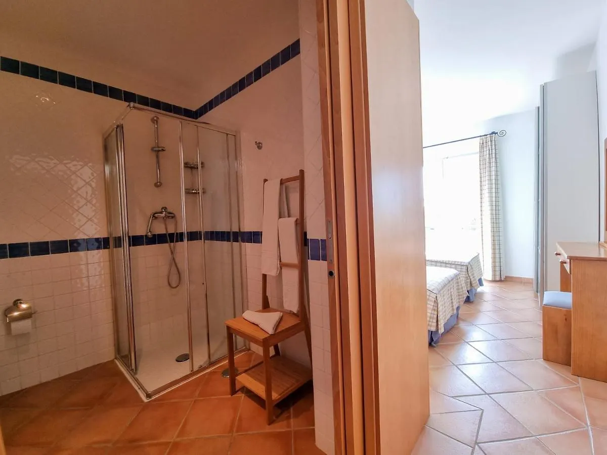 2 Bedroom Flat With Pool And Garden Tavira Apartment