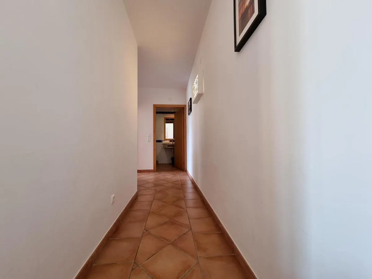 2 Bedroom Flat With Pool And Garden Tavira
