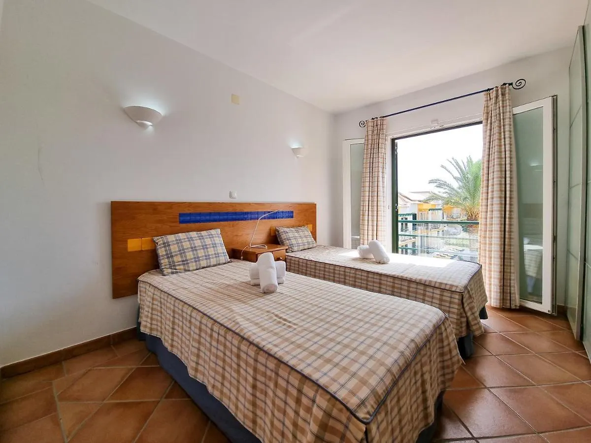 2 Bedroom Flat With Pool And Garden Tavira 0*,